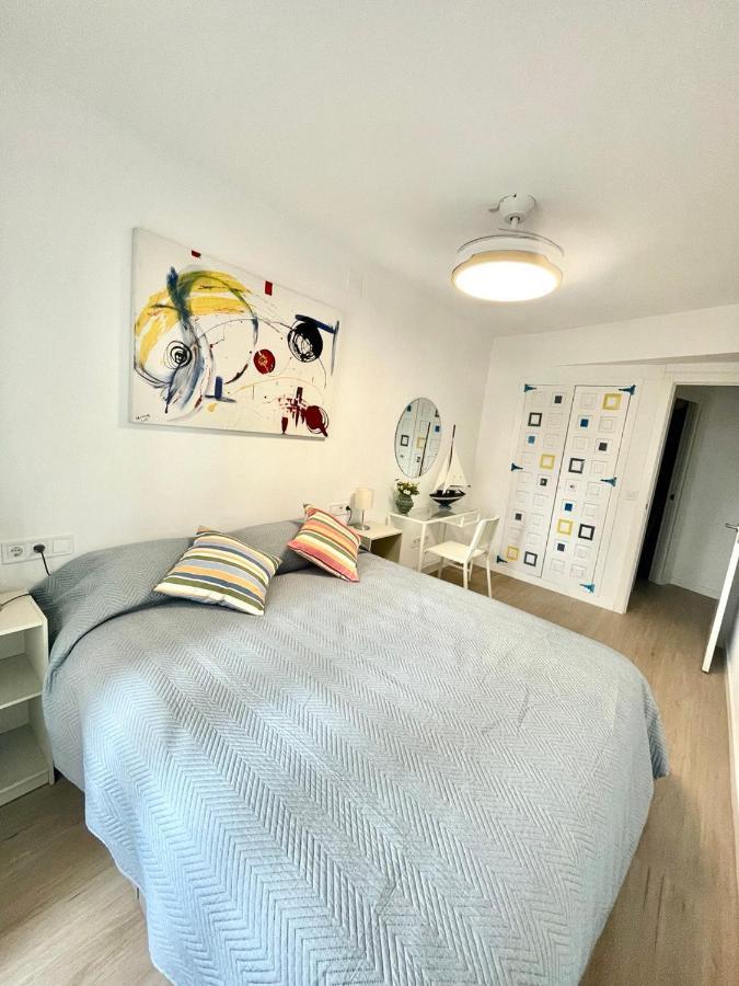 Apartment Iris 5 Minutos De La Playa, Centro De Ciudad 칼페 외부 사진
