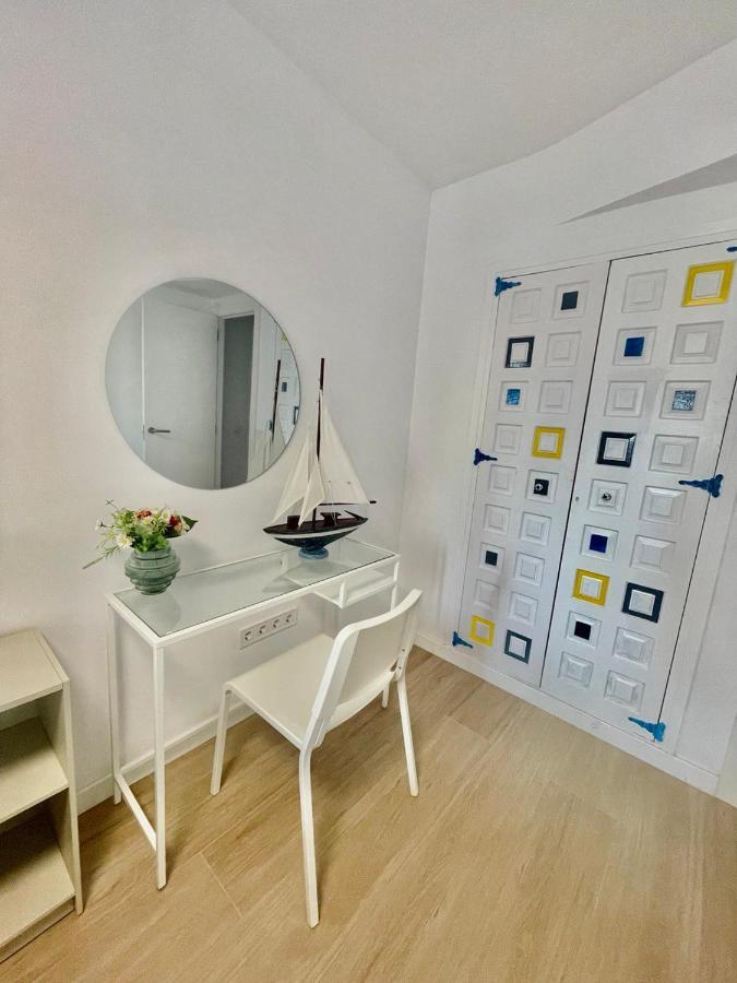 Apartment Iris 5 Minutos De La Playa, Centro De Ciudad 칼페 외부 사진