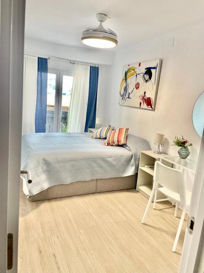 Apartment Iris 5 Minutos De La Playa, Centro De Ciudad 칼페 외부 사진