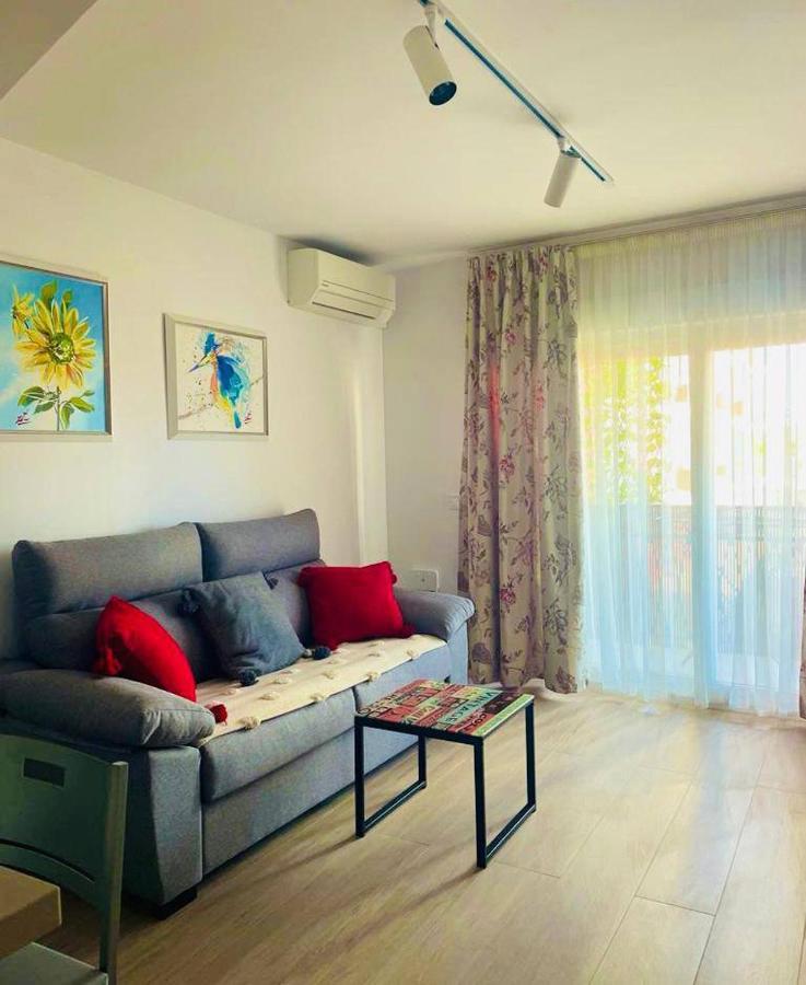 Apartment Iris 5 Minutos De La Playa, Centro De Ciudad 칼페 외부 사진